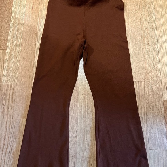 COS dark rust brown lounge pants in lyocell blend. - Picture 2 of 7